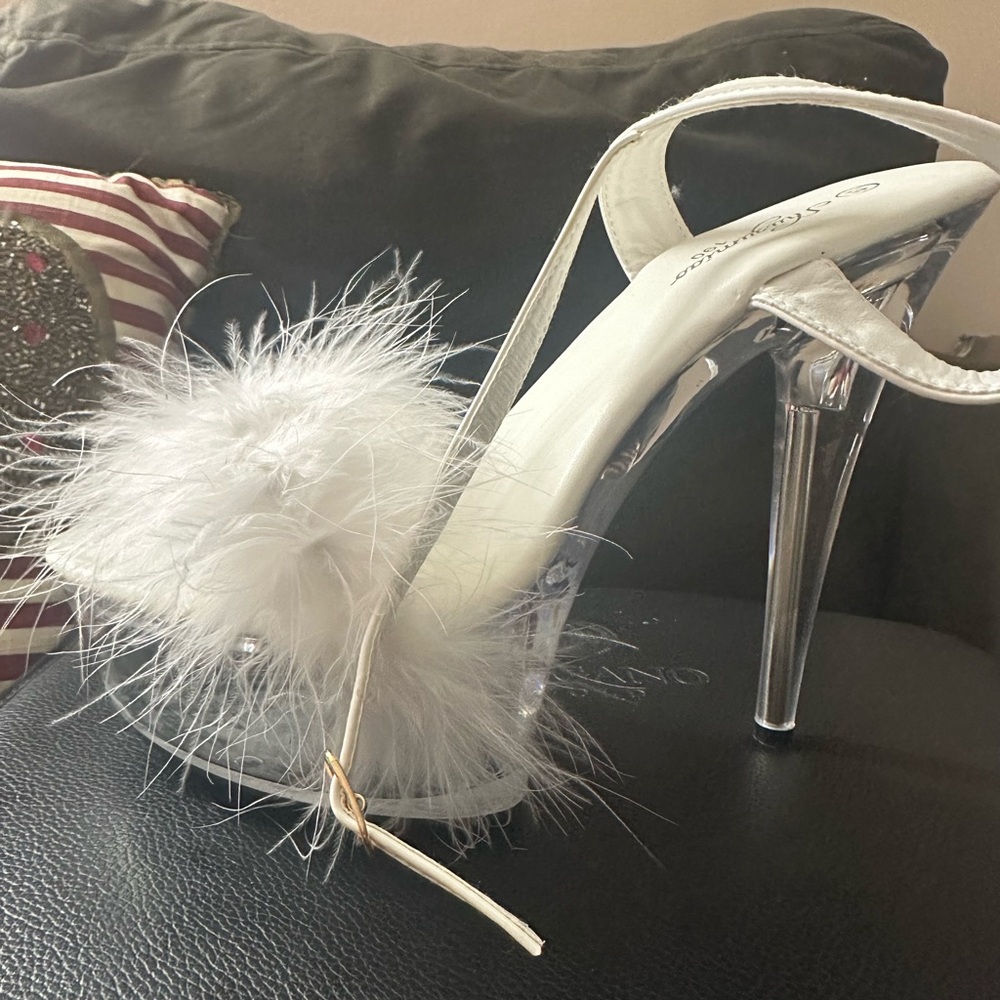 Elegant White Shuzumiao Women's Heels